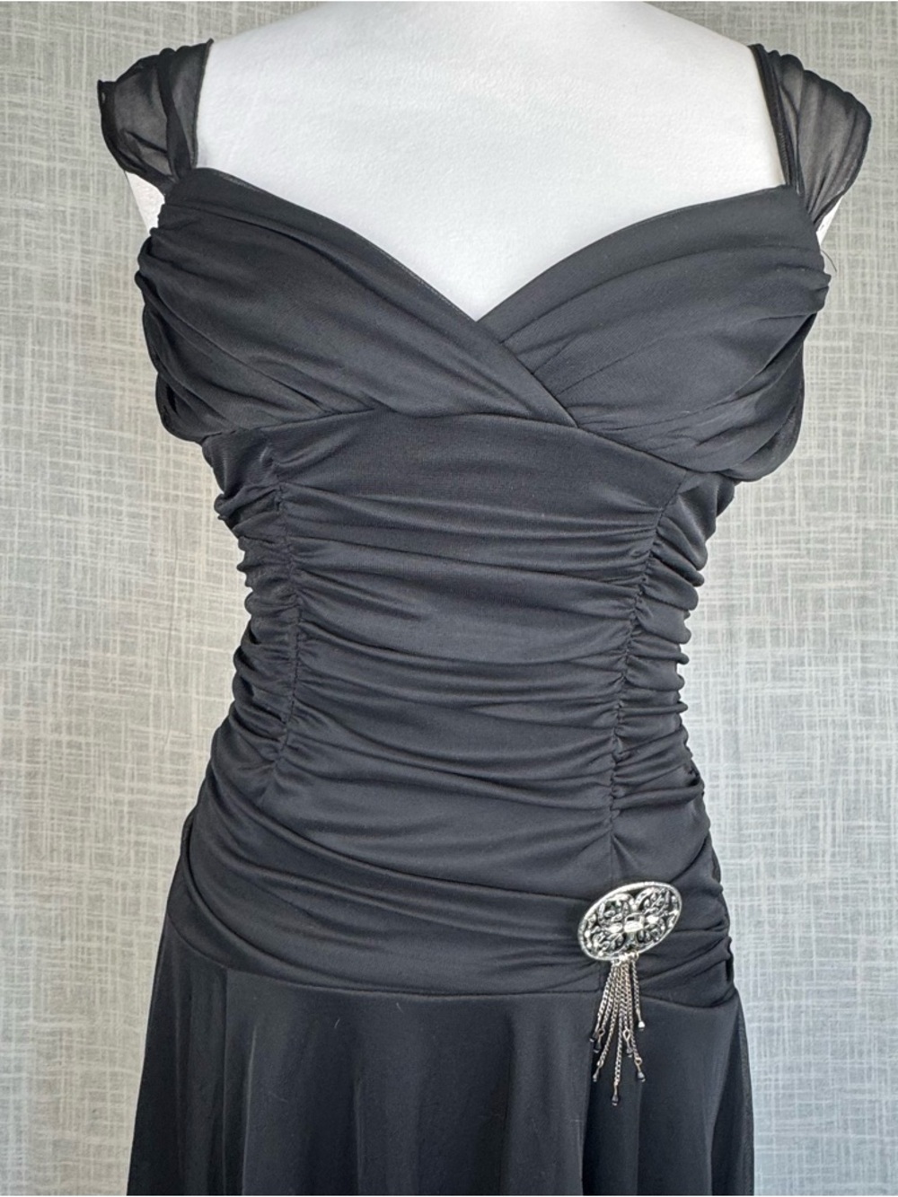 XOXO Black Ruched Midi Dress with Decorative Brooch - Picture 3 of 8